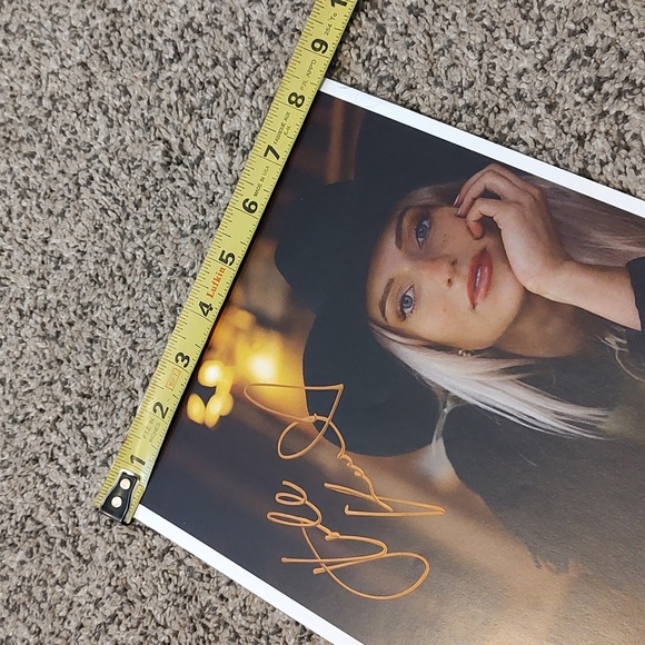 Halle Kearns Hand Signed Autograph Photo - Picture 3 of 4